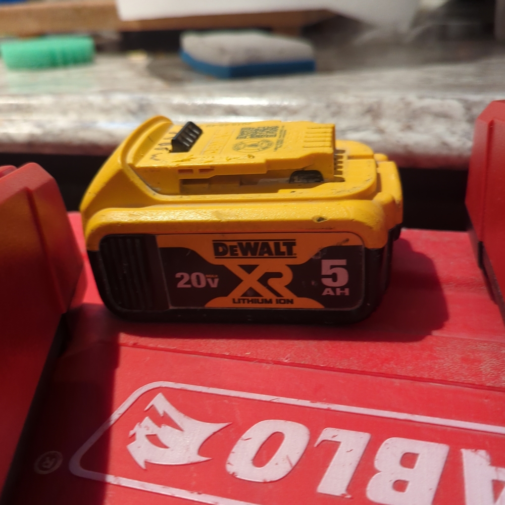 DeWalt 20V XR Lithium Ion Battery - Yellow and Black